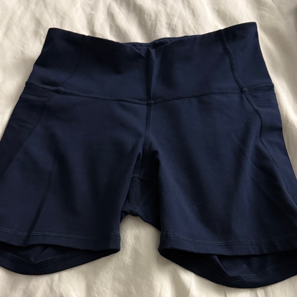 Old Navy Go Dry High-Rise Navy Bike Shorts with Wide Waistband Size M!
